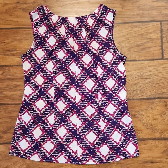 Banana Republic women's small sleeveless lightweight blouse - Picture 3 of 4